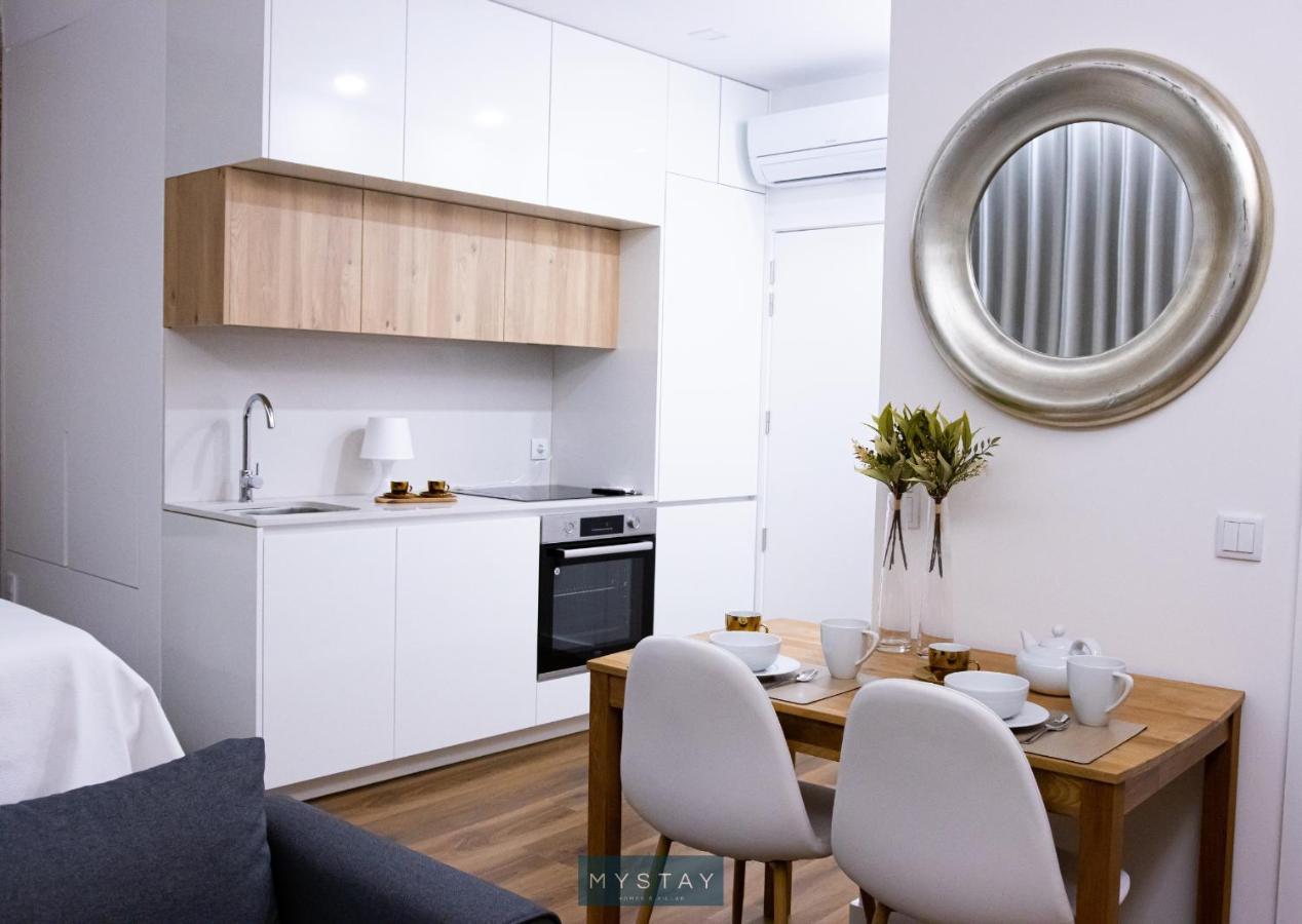 Mystay - D Maria Apartments Вила-Нова-ди-Фамаликан Экстерьер фото