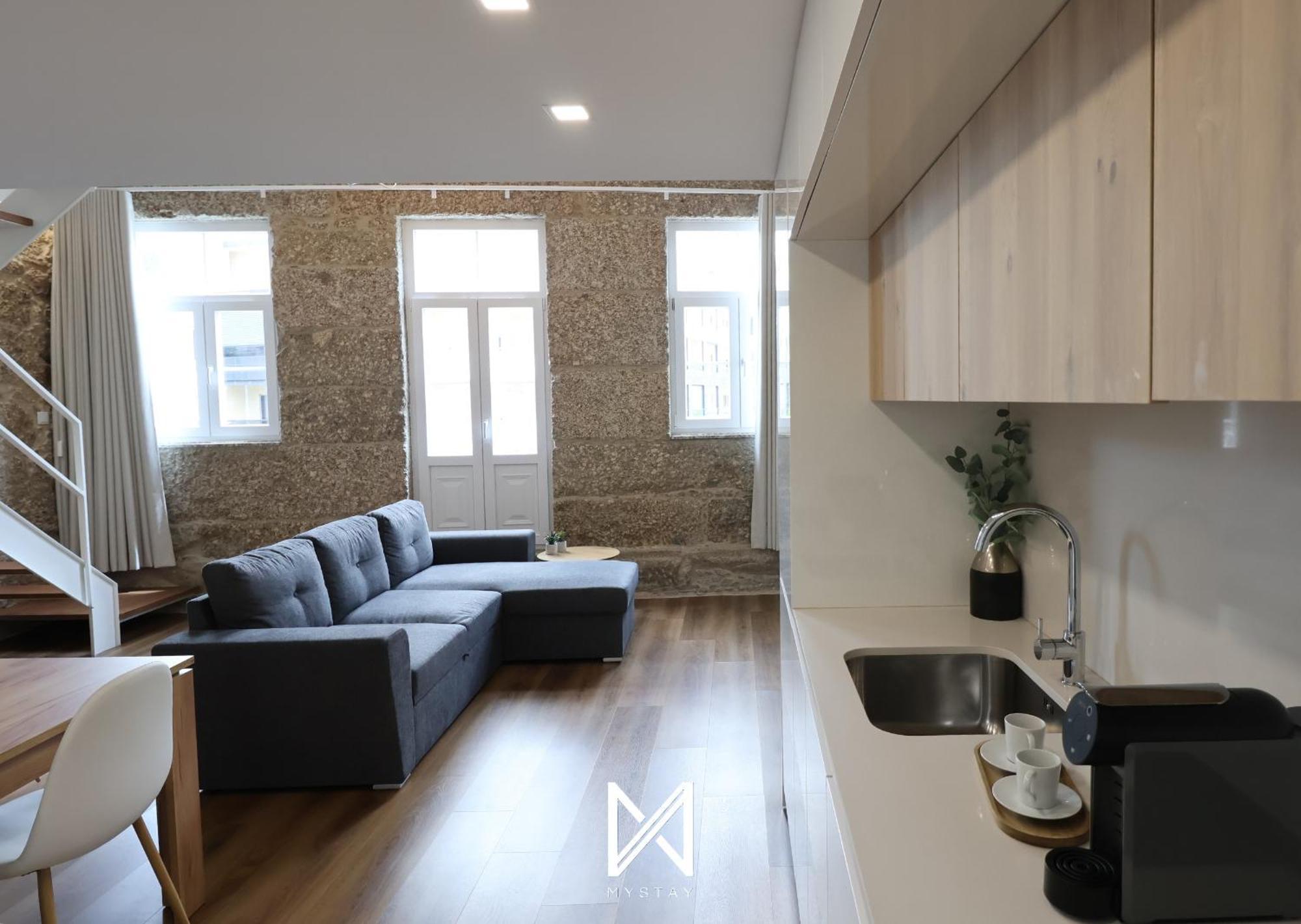 Mystay - D Maria Apartments Вила-Нова-ди-Фамаликан Экстерьер фото