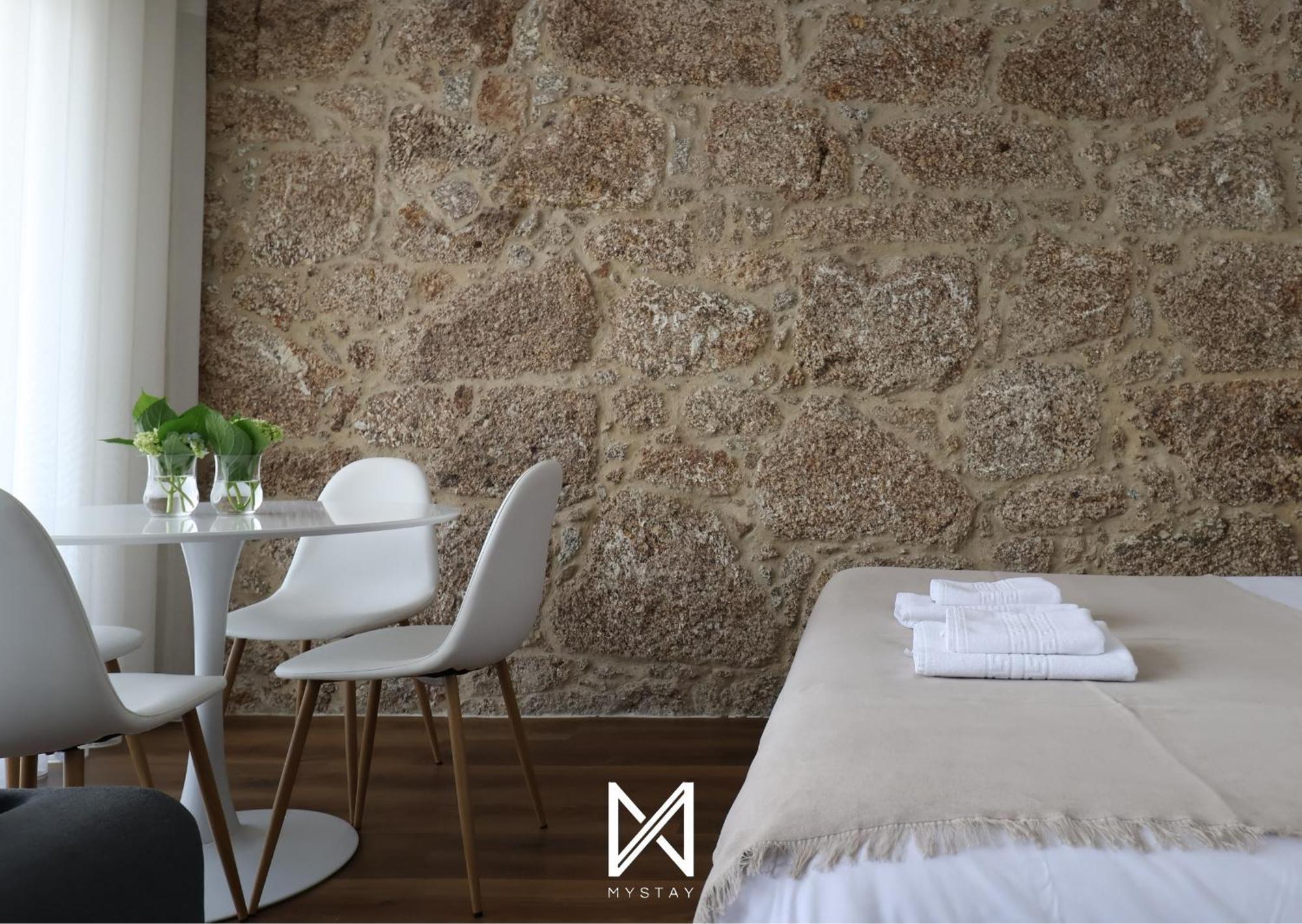 Mystay - D Maria Apartments Вила-Нова-ди-Фамаликан Экстерьер фото