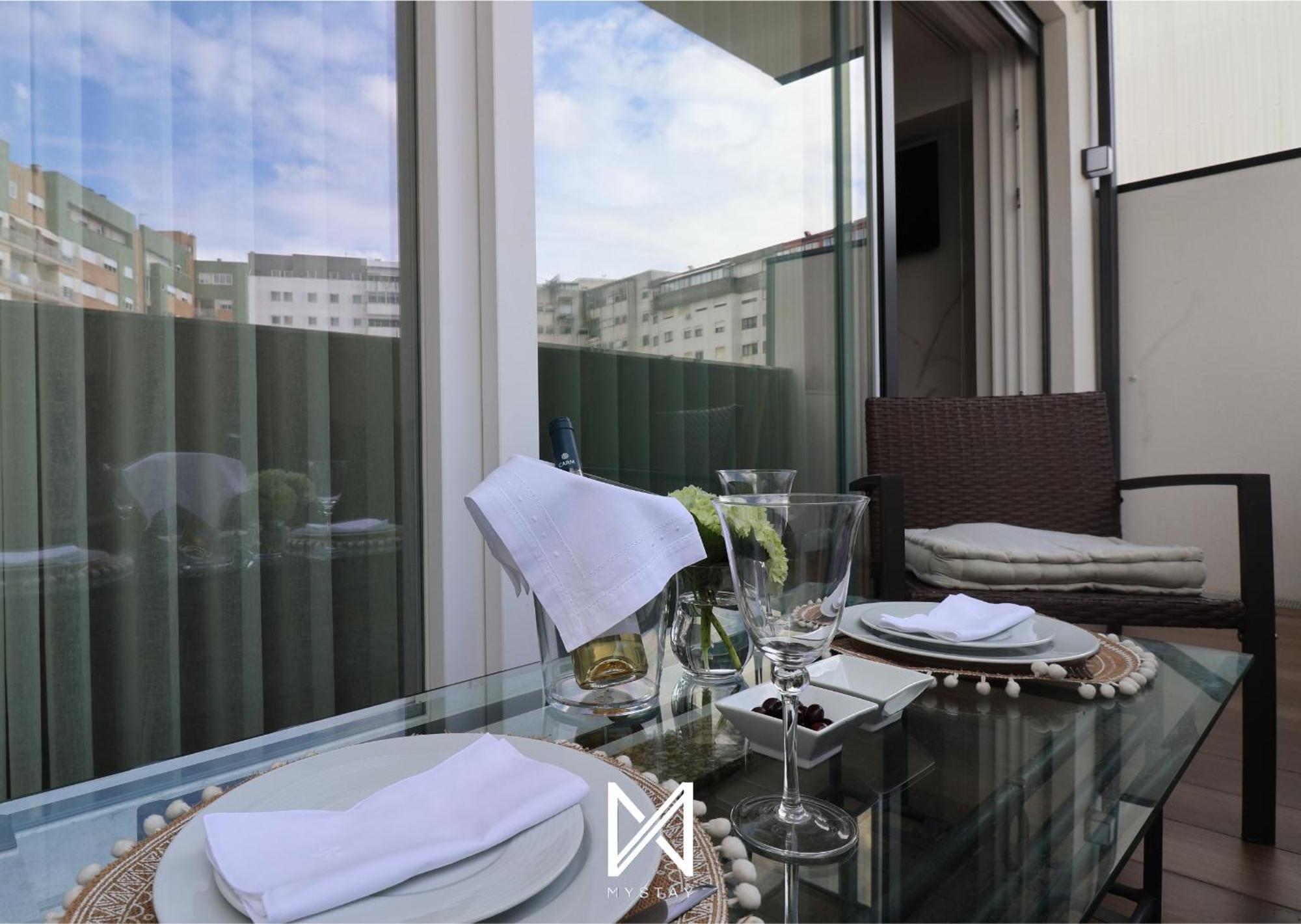 Mystay - D Maria Apartments Вила-Нова-ди-Фамаликан Экстерьер фото